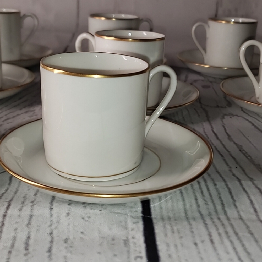 Victoria czechoslovakia expresso cups/saucers